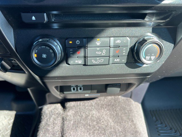 Used 2016 Ford F150 XLT w/ Equipment Group 302A Luxury AWD/4WD image 14