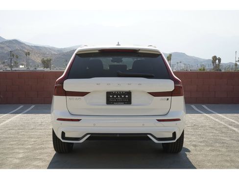 New 2026 Volvo XC60 B5 Plus w/ Climate Package PRO image 8