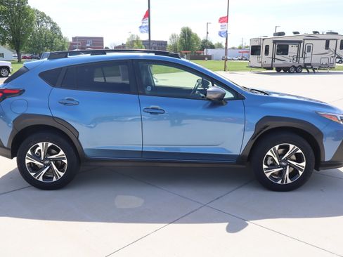Used 2024 Subaru Crosstrek 2.0i Premium w/ Popular Package #3 AWD/4WD image 5