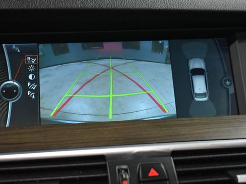 Used 2011 BMW 535i xDrive image 32