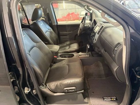 Used 2016 Nissan Frontier PRO-4X w/ Pro-4x Luxury Package AWD/4WD image 11
