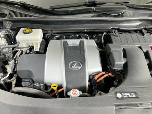 Used 2018 Lexus RX 450h AWD w/ Premium Package image 30