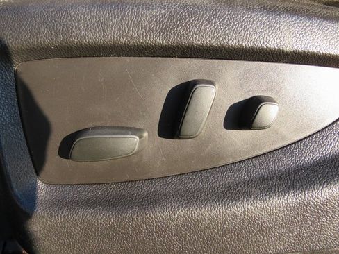 Used 2016 GMC Sierra 3500 Base w/ Sierra Convenience Package image 15