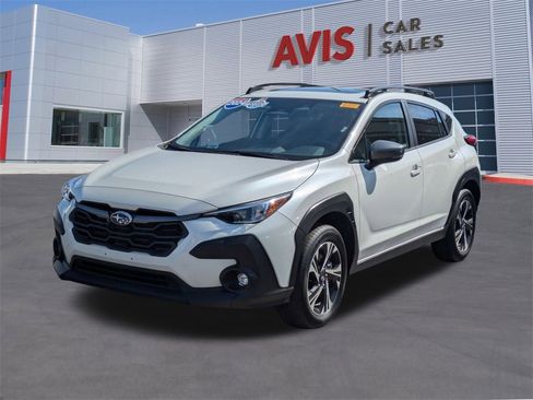 Used 2024 Subaru Crosstrek 2.0i Premium image 1