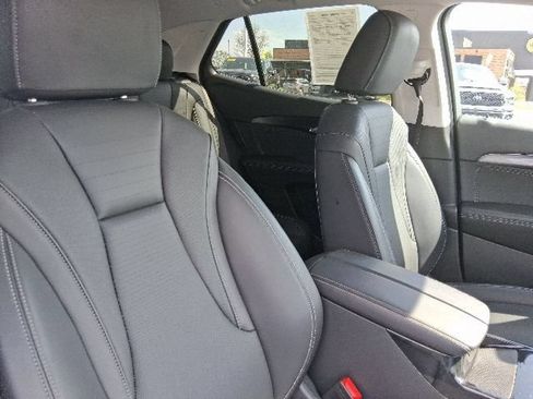 Used 2024 Buick Envision Preferred AWD/4WD image 12