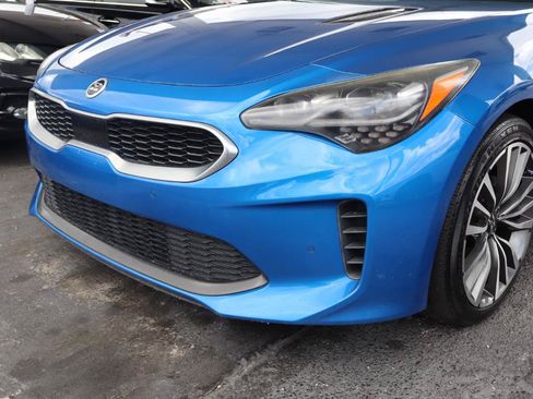 Used 2018 Kia Stinger Premium RWD image 29