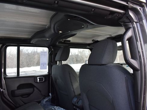 New 2026 Jeep Gladiator Sport AWD/4WD image 29