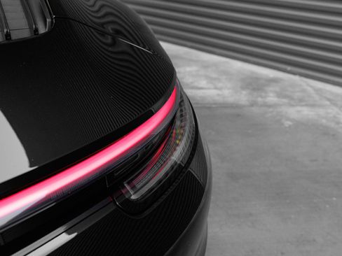 Certified 2023 Porsche 911 Carrera GTS RWD image 32