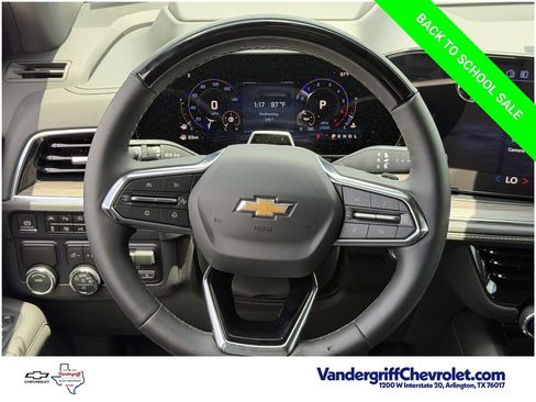 New 2026 Chevrolet Suburban Premier RWD image 12