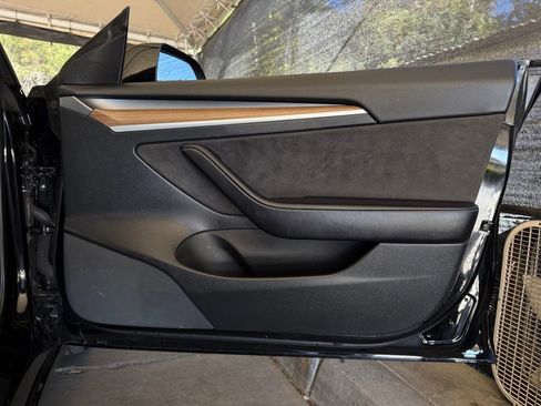 Used 2022 Tesla Model 3 image 29