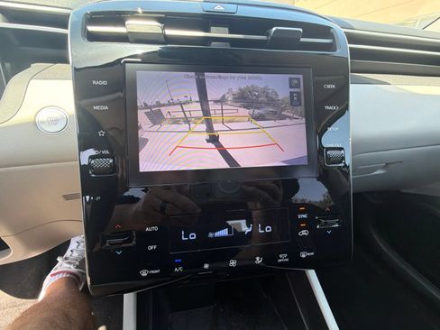 Used 2022 Hyundai Tucson SEL w/ Convenience Package FWD image 17