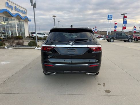 Used 2023 Buick Enclave Essence w/ Experience Buick Package image 6