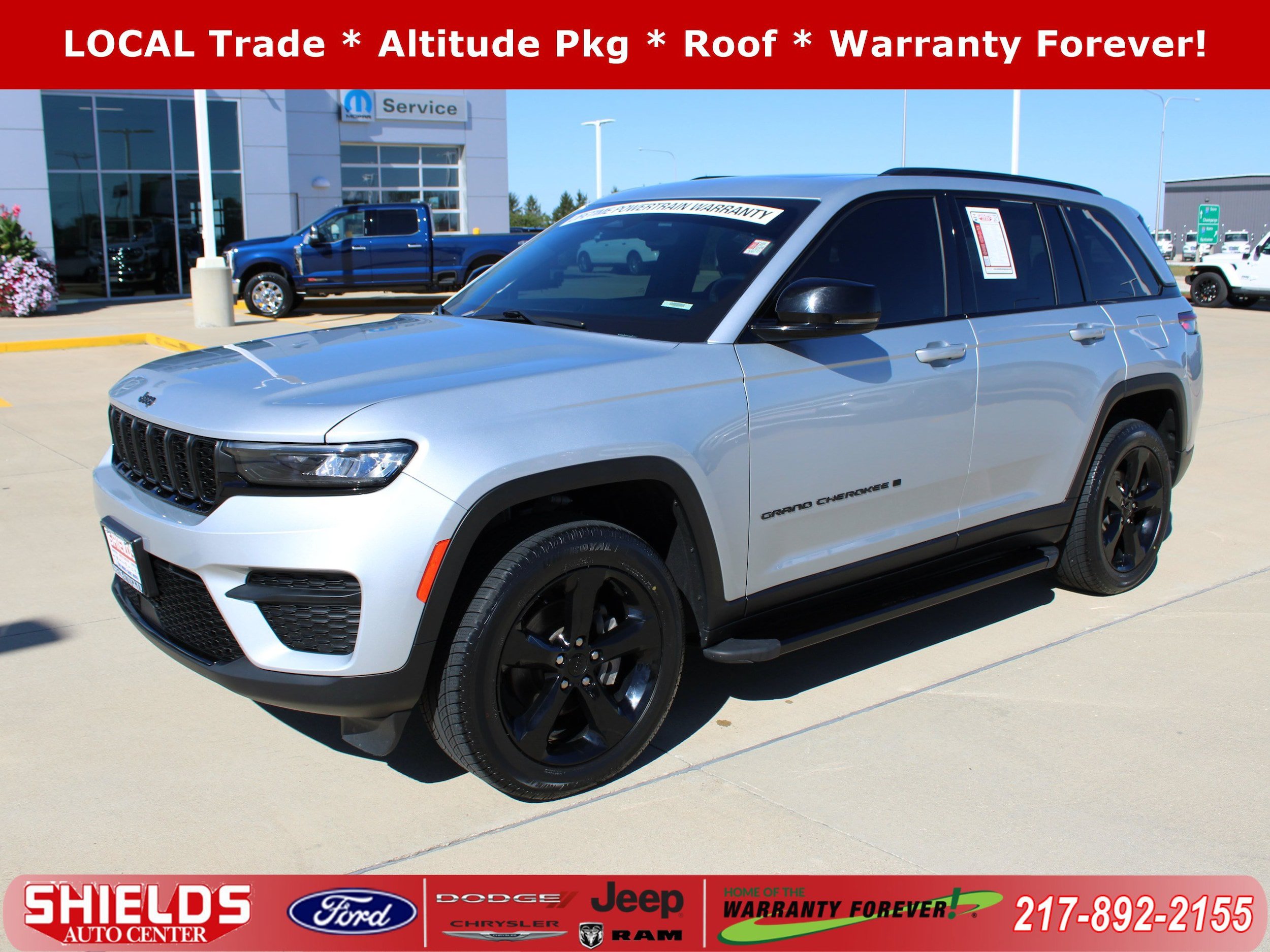 Used 2022 Jeep Grand Cherokee Altitude AWD/4WD image 1