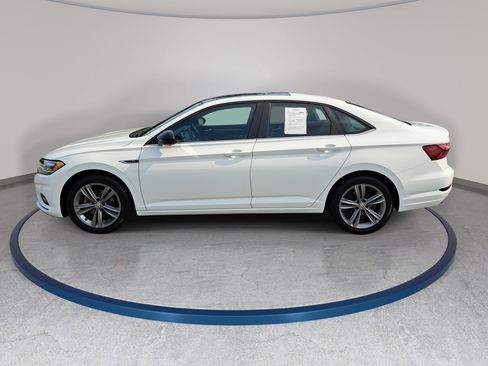 Used 2020 Volkswagen Jetta R-Line w/ R-Line Cold Weather Package FWD image 8