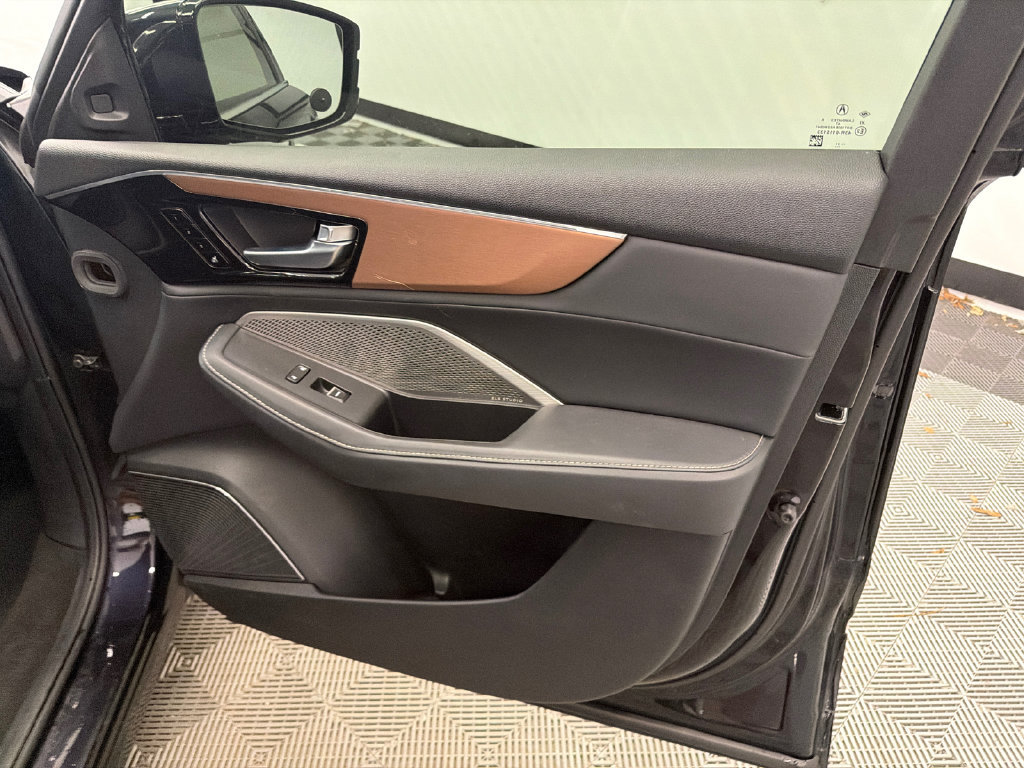 Used 2022 Acura MDX w/ Technology Package FWD image 16