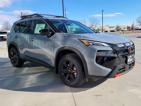 New 2026 Nissan Rogue SV image 4