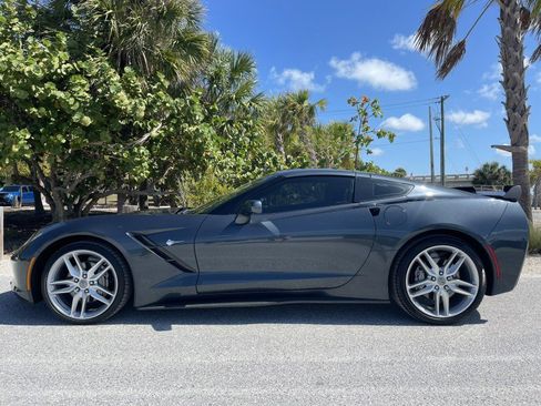 Used 2019 Chevrolet Corvette Stingray Coupe w/ 1LT RWD image 3