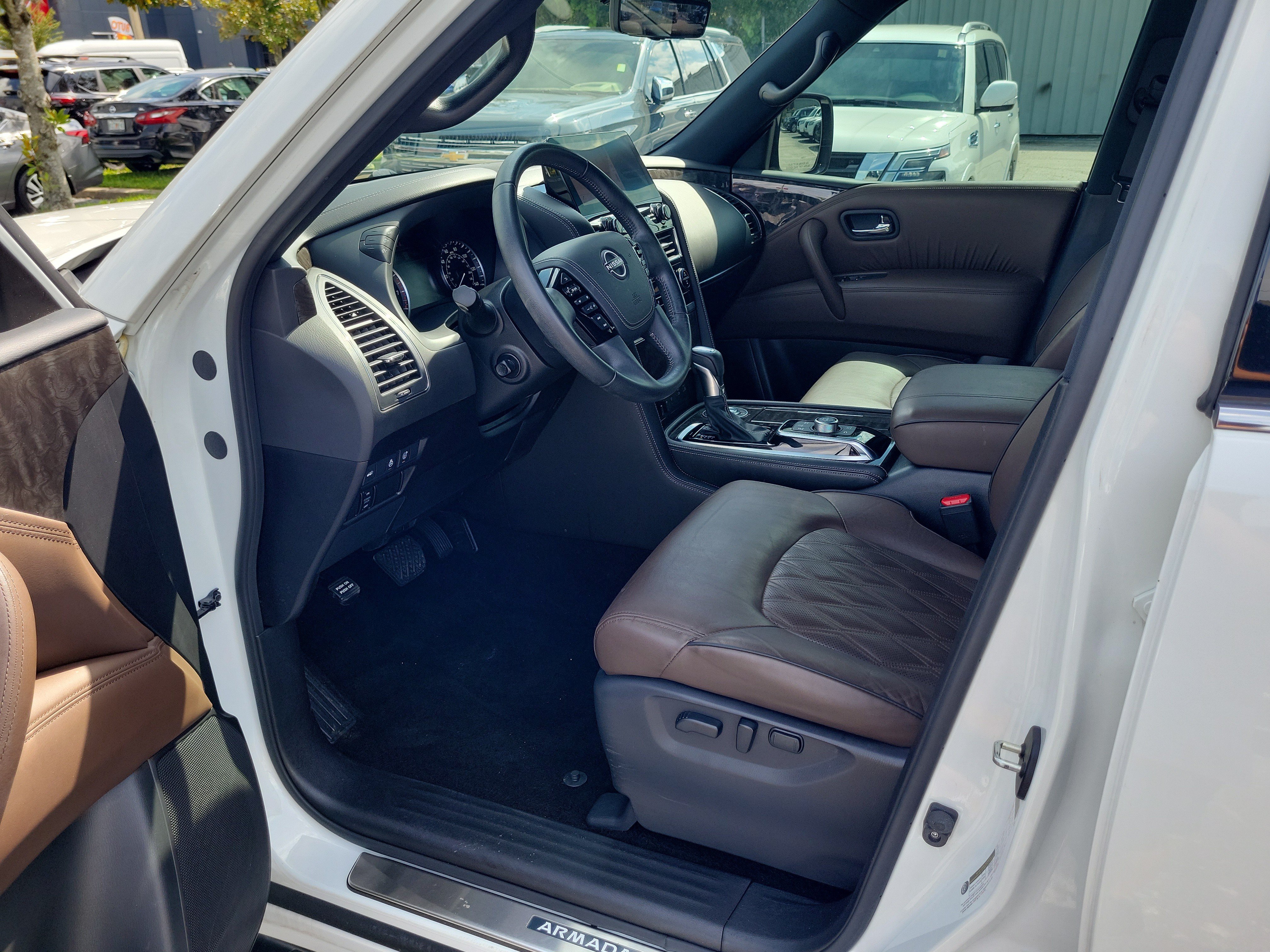 Certified 2023 Nissan Armada Platinum w/ Captain's Chairs Package RWD image 13