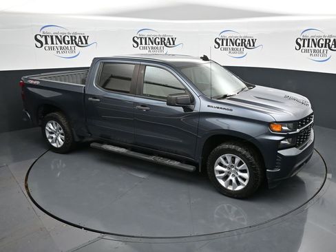 Used 2020 Chevrolet Silverado 1500 Custom w/ Custom Value Package image 9