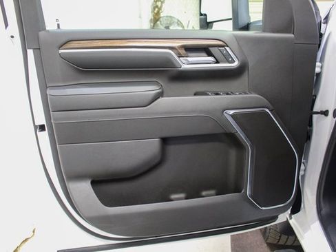 Used 2024 Chevrolet Silverado 2500 LT w/ Z71 Sport Edition image 7