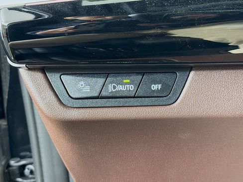 Used 2024 BMW X2 xDrive28i image 11