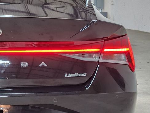 Used 2023 Hyundai Elantra Limited w/ Cargo Package image 22