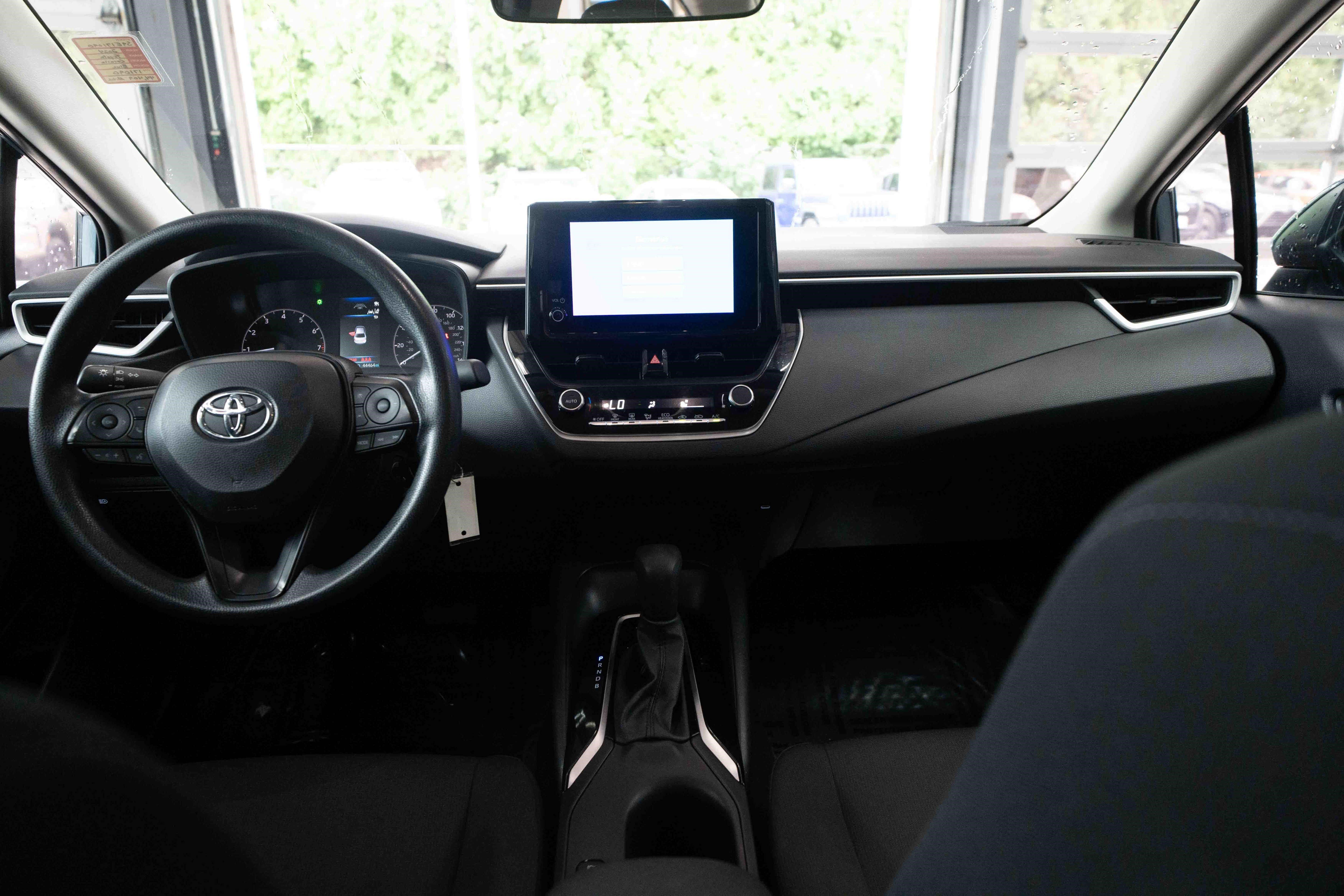 Used 2024 Toyota Corolla LE FWD image 20