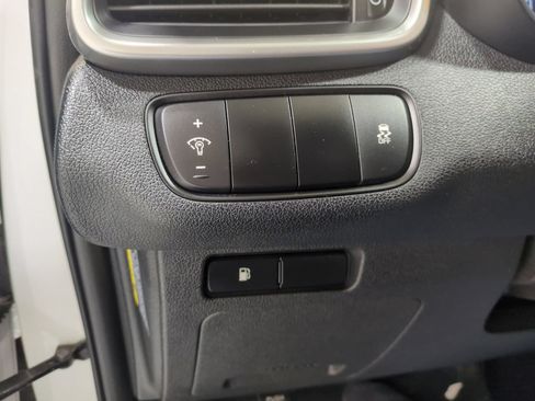 Used 2018 Kia Sorento AWD image 18