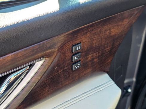 Used 2019 Subaru Ascent Touring w/ Popular Package #2A image 24