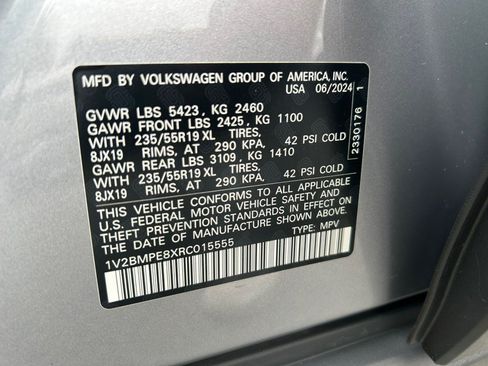 Used 2024 Volkswagen ID.4 2WD image 62