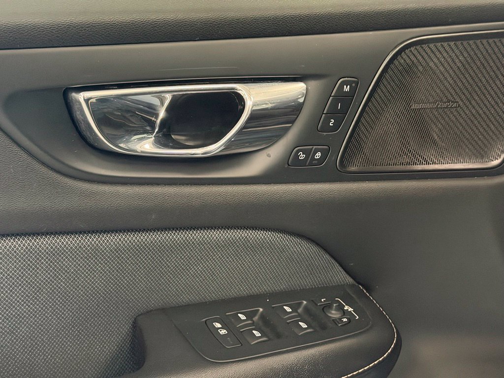 Used 2019 Volvo S60 T6 R-Design AWD/4WD image 12