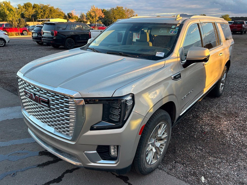 Used 2024 GMC Yukon XL Denali w/ Max Trailering Package AWD/4WD image 1