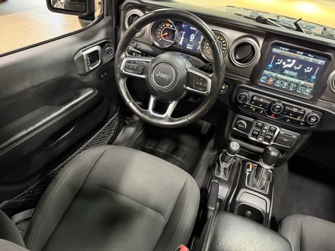 Used 2020 Jeep Wrangler Unlimited Sahara w/ Uconnect 4C Nav & Sound Group AWD/4WD image 50