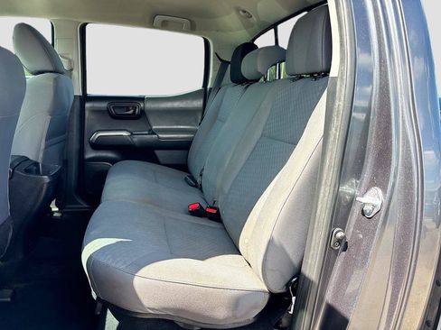 Used 2021 Toyota Tacoma SR5 RWD image 22
