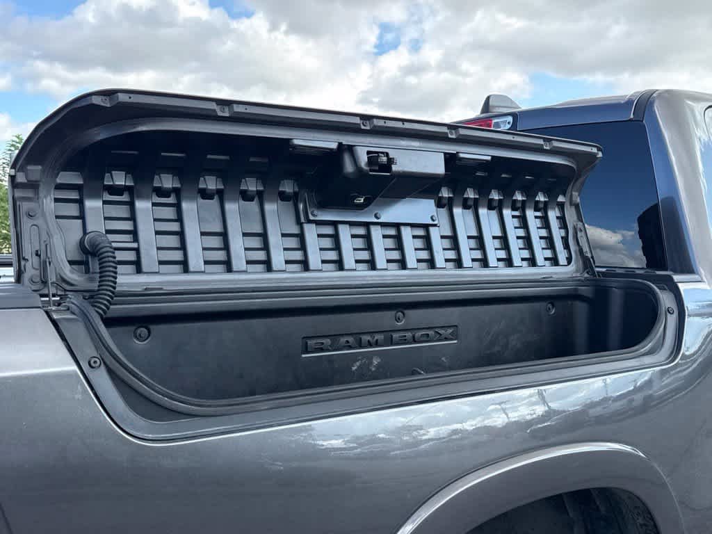 Used 2021 RAM 1500 Laramie AWD/4WD image 7