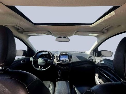 Used 2018 Ford Escape Titanium w/ Ford Safe & Smart Package image 9