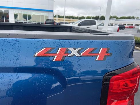 Used 2018 Chevrolet Silverado 1500 LT w/ All Star Edition AWD/4WD image 14
