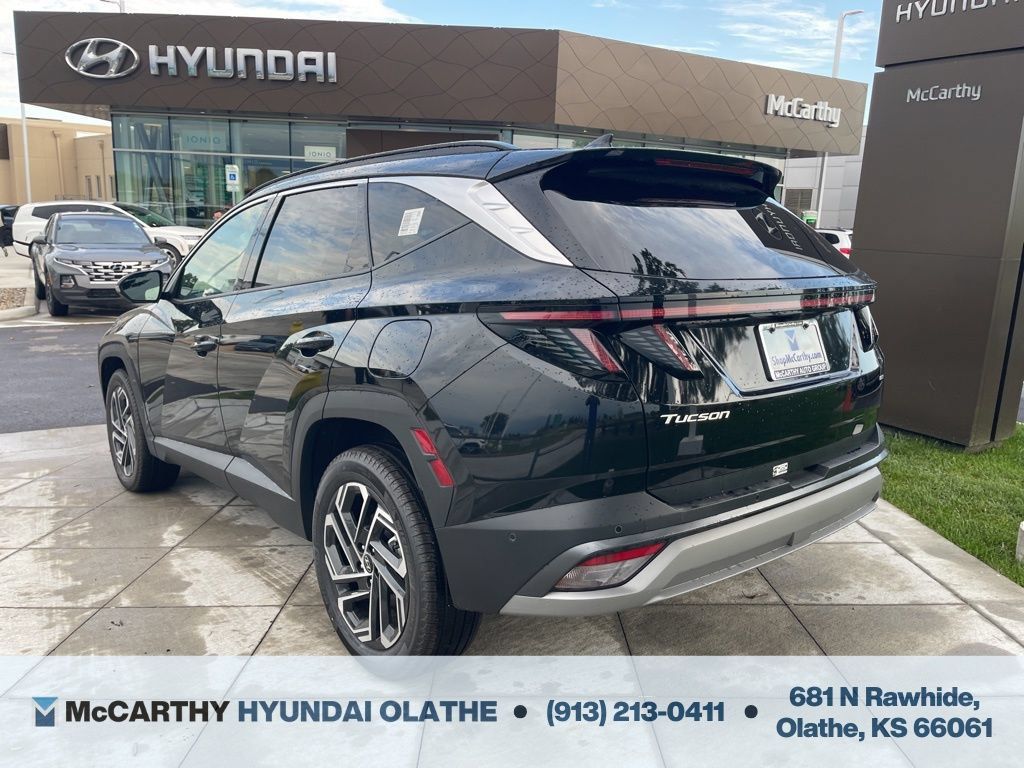 Used 2025 Hyundai Tucson Limited AWD/4WD image 14