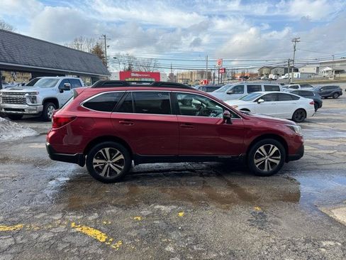 Used 2019 Subaru Outback 2.5i Limited w/ Popular Package #2 image 4