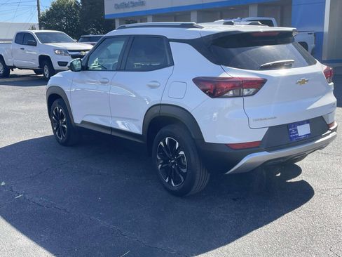 Used 2023 Chevrolet TrailBlazer LT w/ Convenience Package image 5