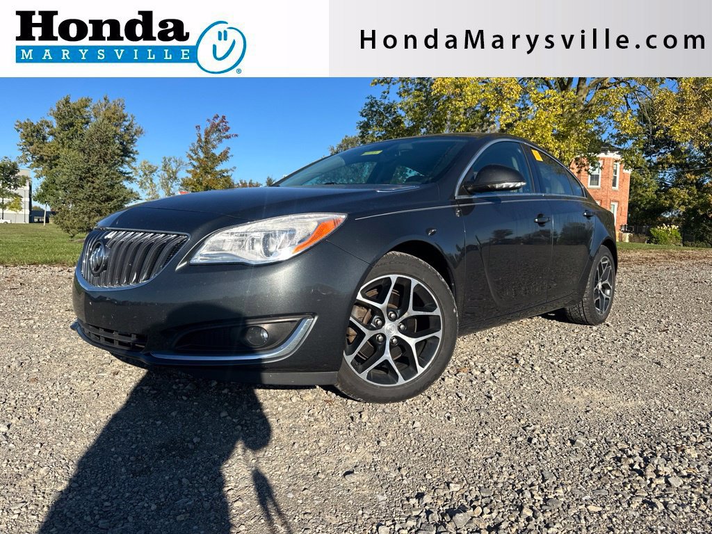 Used 2017 Buick Regal Sport Touring FWD image 1