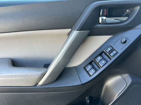 Used 2014 Subaru Forester 2.5i Touring image 10