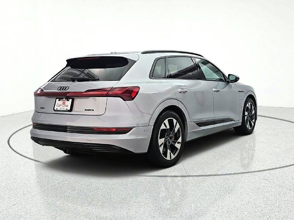Used 2022 Audi e-tron Premium AWD/4WD image 7
