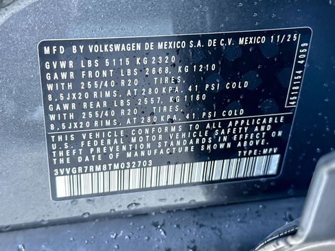 New 2026 Volkswagen Tiguan SE R-Line image 26