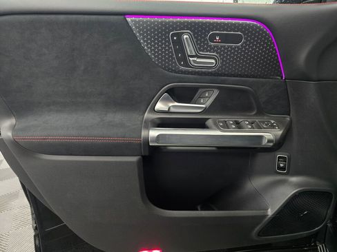 New 2026 Mercedes-Benz GLB 250 4MATIC image 24