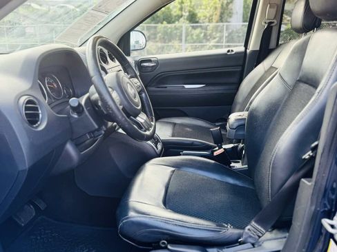 Used 2014 Jeep Compass Latitude AWD/4WD image 15
