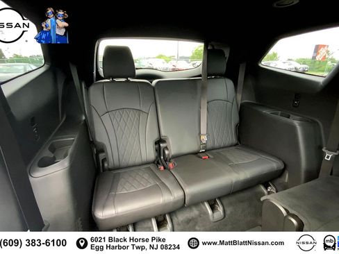 Used 2023 Buick Enclave Avenir AWD/4WD image 25