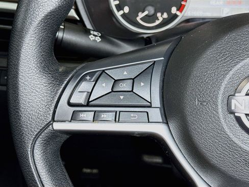 Used 2024 Nissan Altima 2.5 SV FWD image 12
