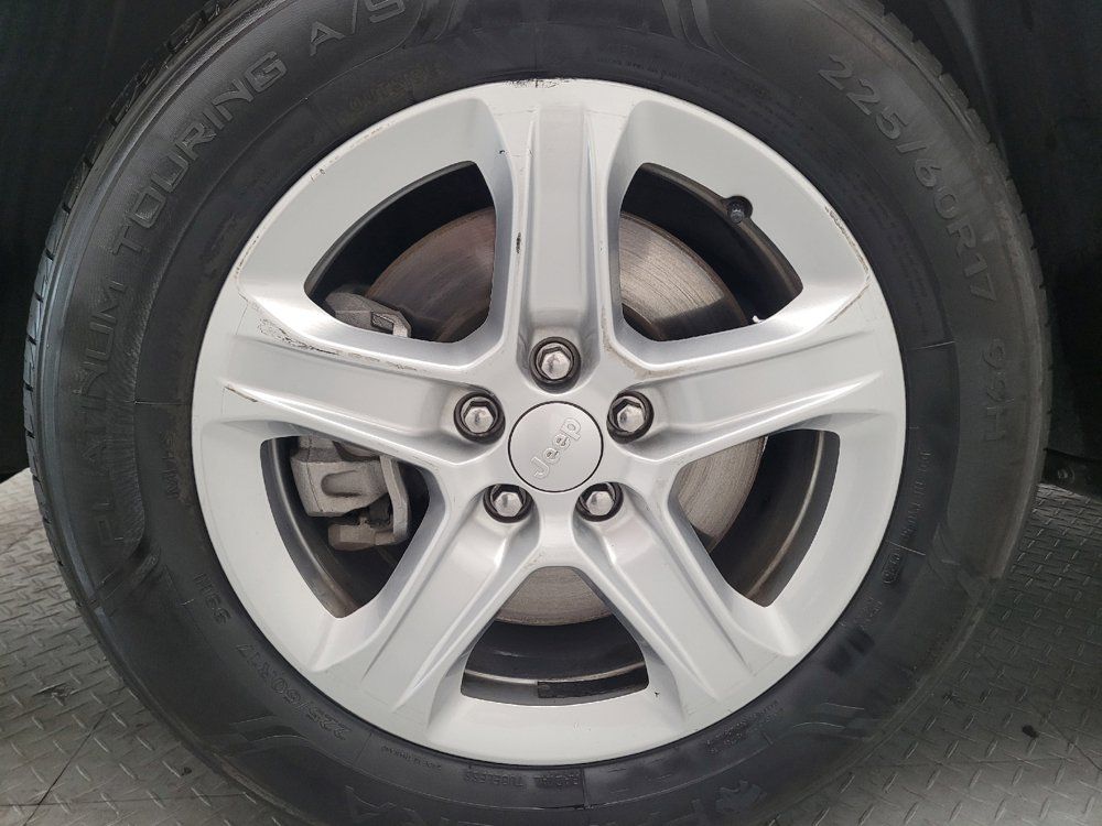 Used 2023 Jeep Compass Sport AWD/4WD image 31
