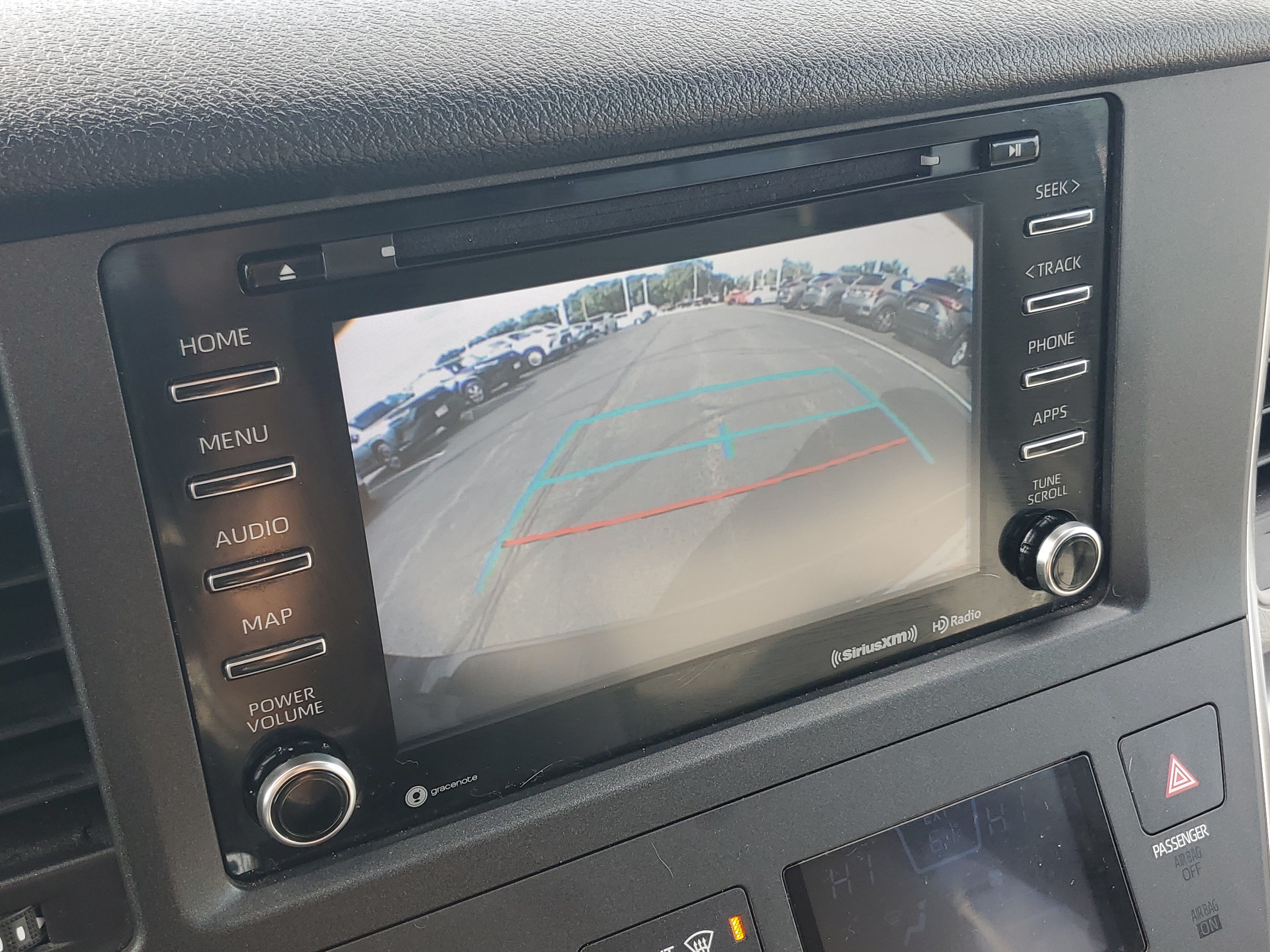 Certified 2019 Toyota Sienna LE FWD image 29
